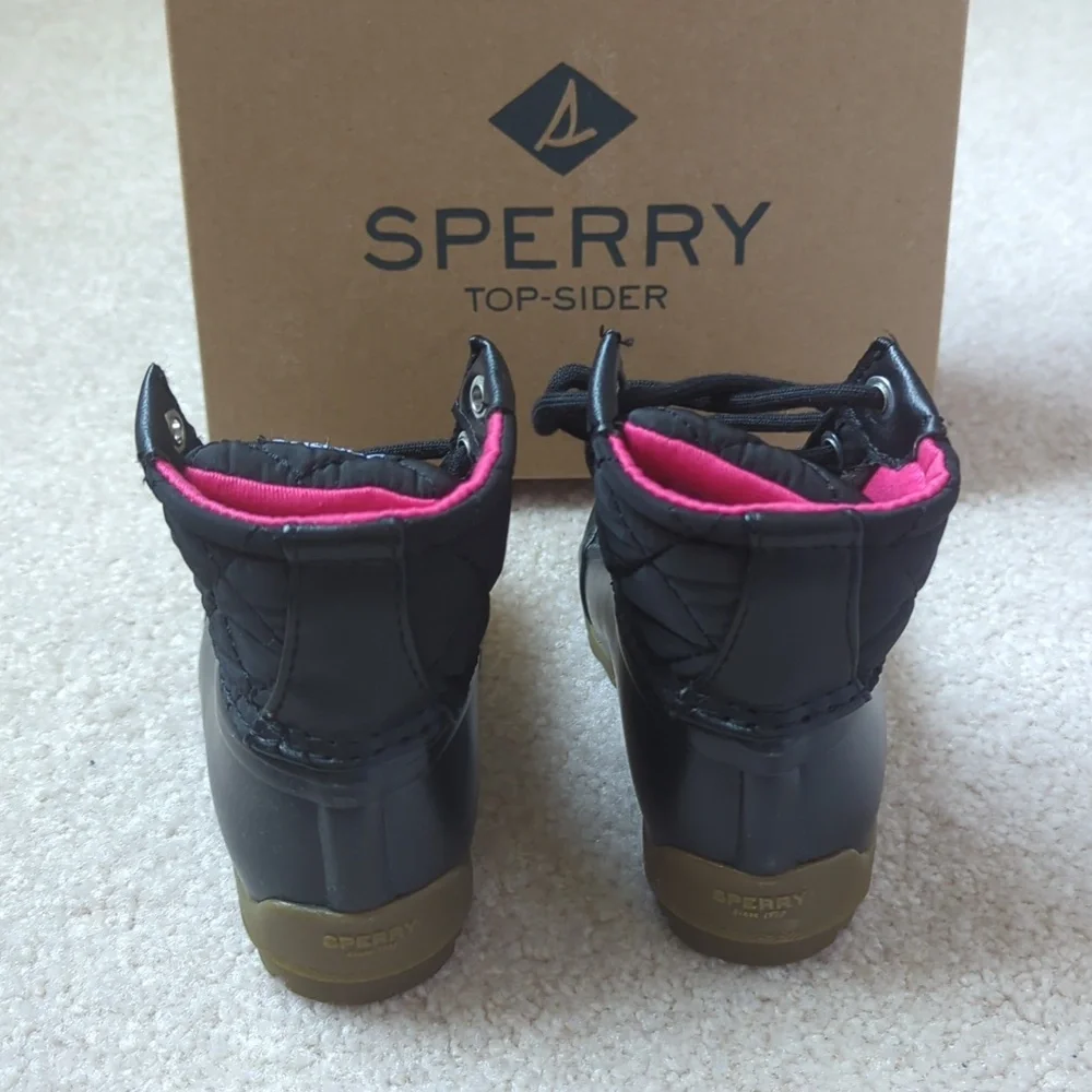 Girls black port boot by Sperry